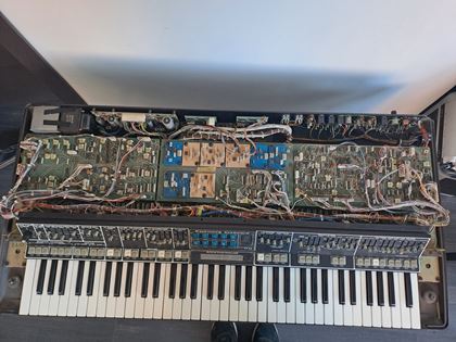 Moog-Polymoog 203A, polypedal,legs as-is